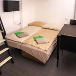 شقة Flying Bed Close To Castle And Airport