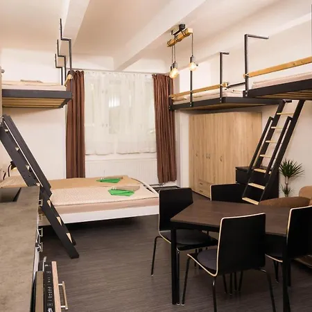 Апартаменты Flying Bed Apartment Close To Prague Castle And Airport