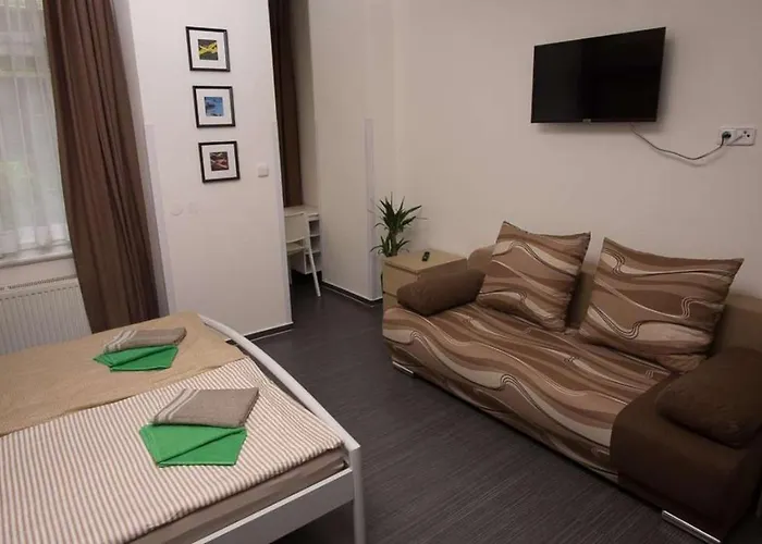 Apartment Flying Bed Apartment Close To Prague Castle And Airport