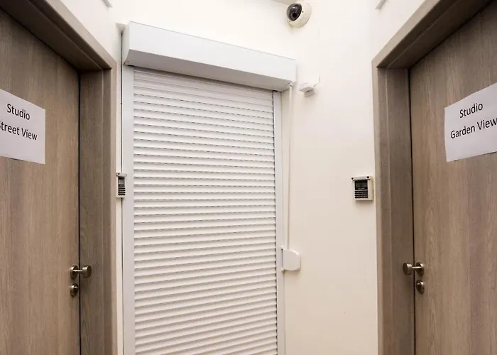 Flying Bed Apartment Close To Prague Castle And Airport * Prag