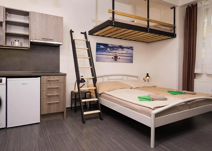 Flying Bed Apartment Close To Prague Castle And Airport *