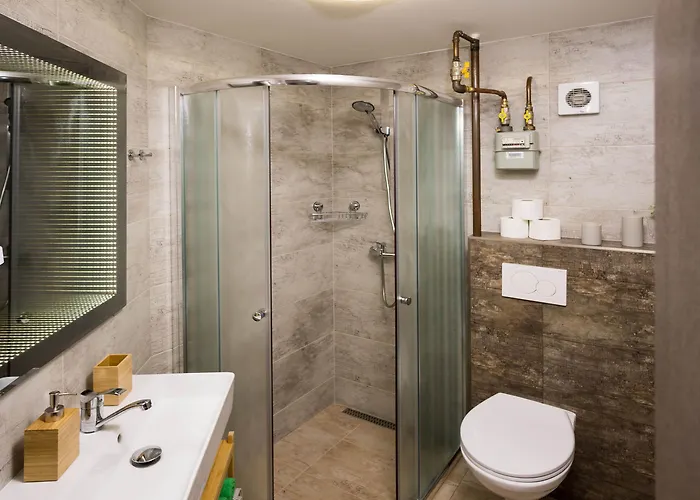 Flying Bed Apartment Close To Prague Castle And Airport Prag