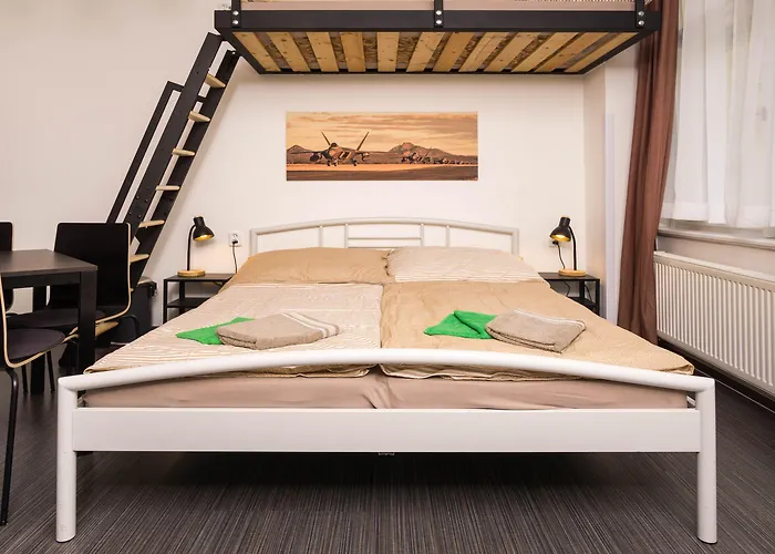 Flying Bed Apartment Close To Prague Castle And Airport Apartment